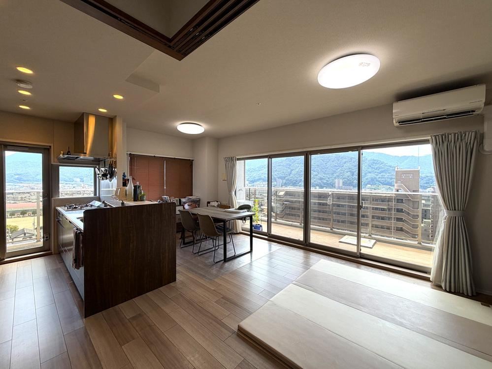4LDK apartment in Kaita, Aki District, Hiroshima - Photo 1