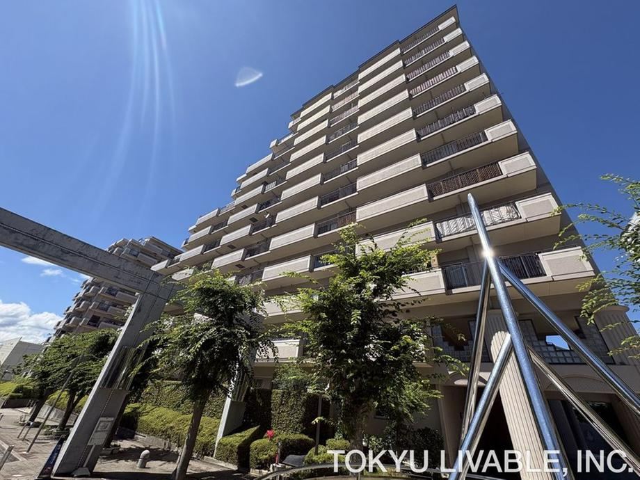 4LDK apartment in Sanda, Hyogo - Photo 1