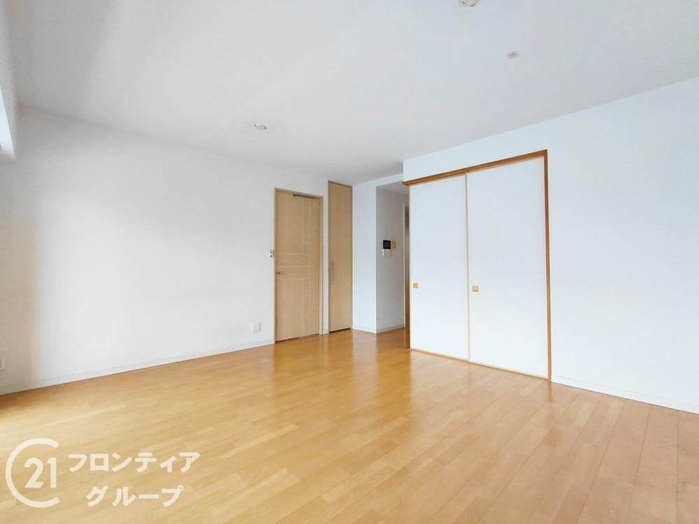 4LDK apartment in Amagasaki, Hyogo - Photo 1