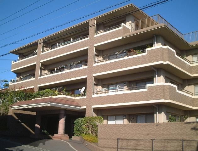 4LDK apartment in Kagoshima, Kagoshima - Photo 1