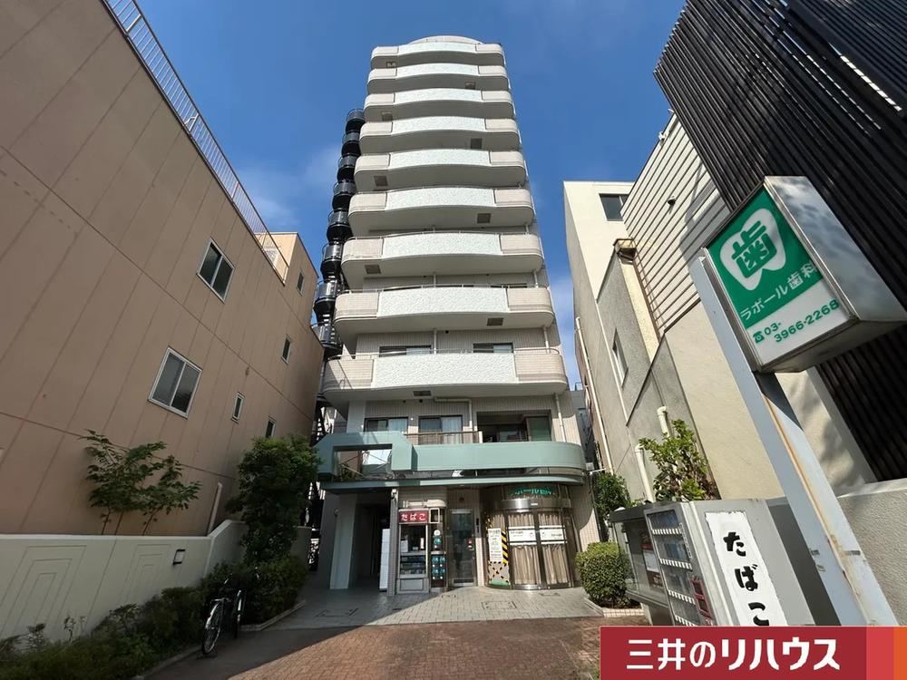 2LDK apartment in Itabashi Ward, Tokyo - Photo 1