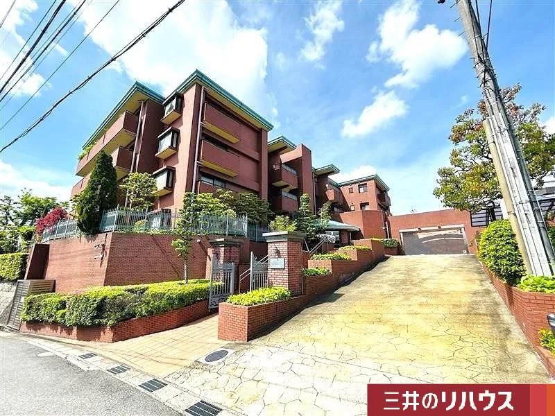 2LDK+S apartment in Mizuho Ward, Nagoya, Aichi - Photo 1