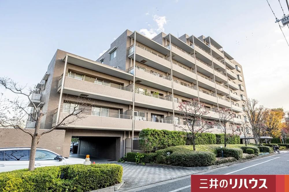 1LDK+S apartment in Setagaya Ward, Tokyo - Photo 1