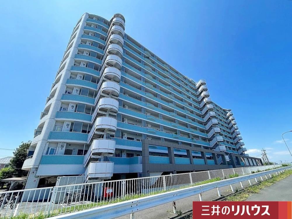 3LDK apartment in Soka, Saitama - Photo 1