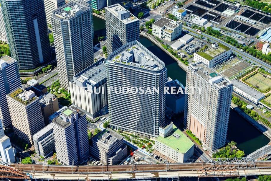 2LDK apartment in Minato Ward, Tokyo - Photo 1