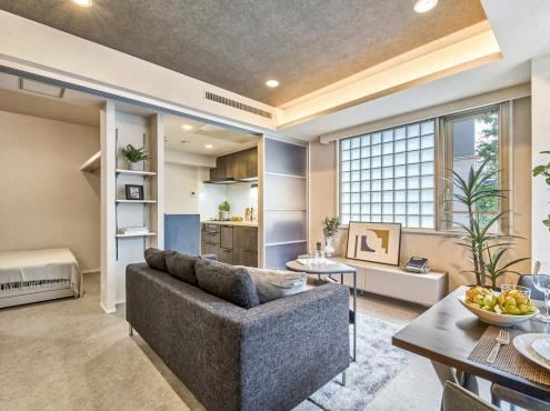1LDK apartment in Minato Ward, Tokyo - Photo 1