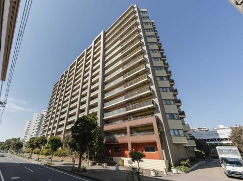 3LDK apartment in Mihama Ward, Chiba - Photo 1