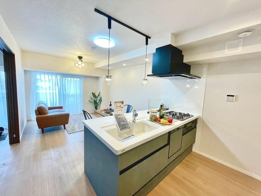 3LDK apartment in Chuo Ward, Chiba - Photo 1