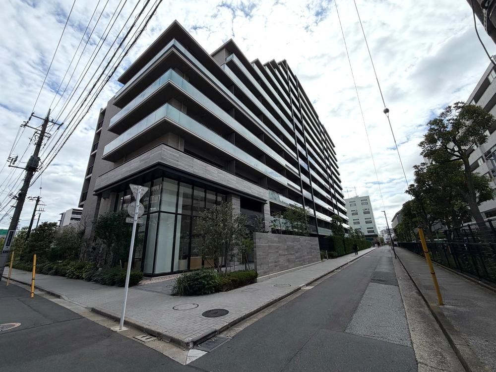 2LDK apartment in Koto Ward, Tokyo - Photo 1