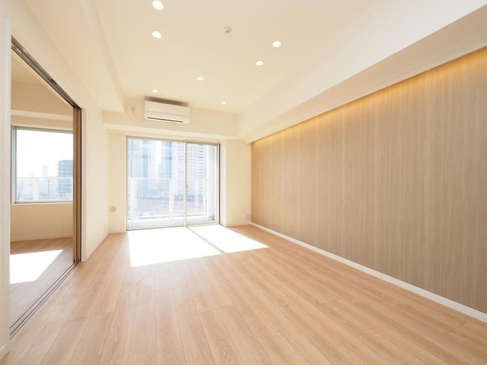 2LDK apartment in Minato Ward, Tokyo - Photo 1