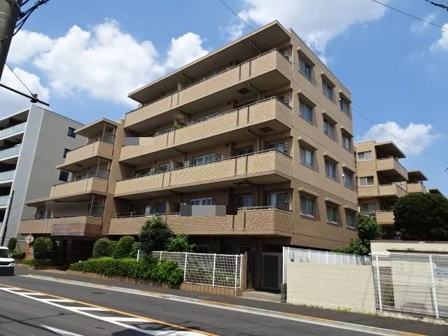 3LDK apartment in Nishitokyo, Tokyo - Photo 1