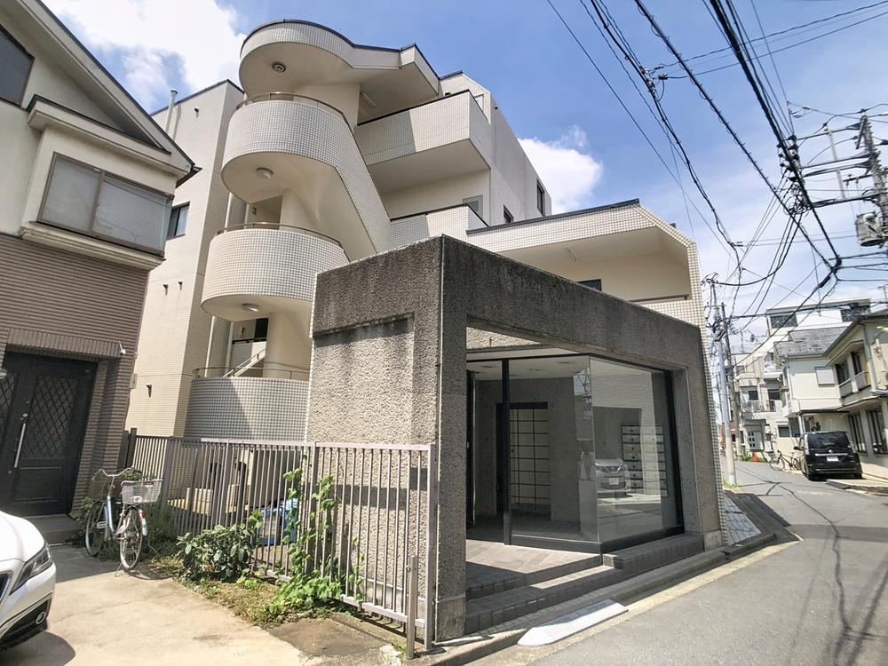 1LDK apartment in Setagaya Ward, Tokyo - Photo 1