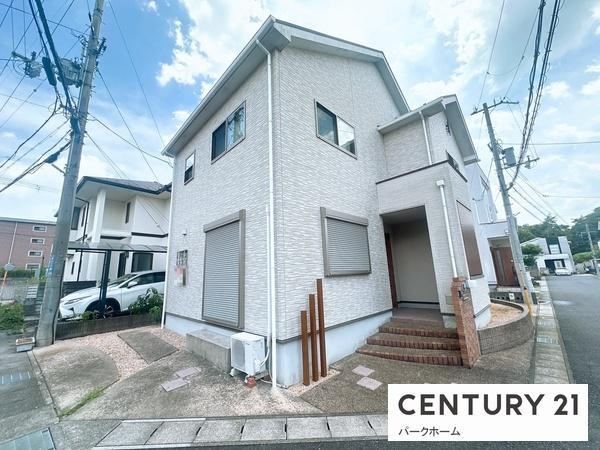 4LDK house in Kusatsu, Shiga - Photo 1