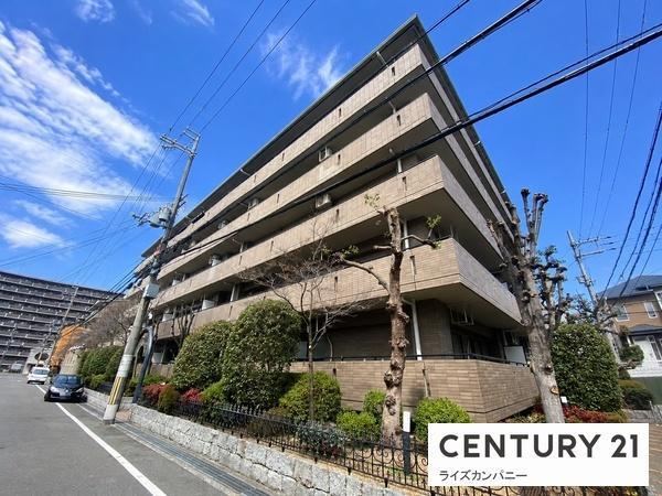 3LDK apartment in Izumi, Osaka - Photo 1