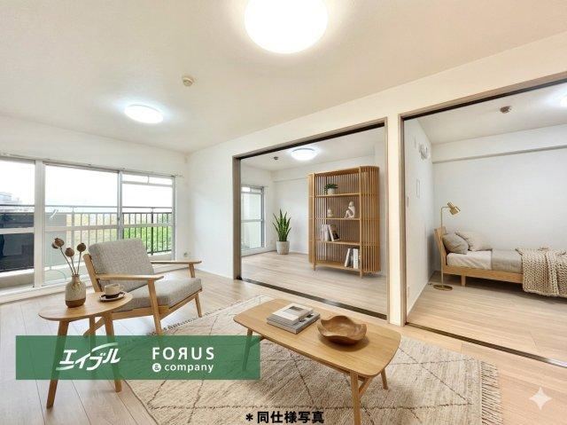 4LDK apartment in Suita, Osaka - Photo 1