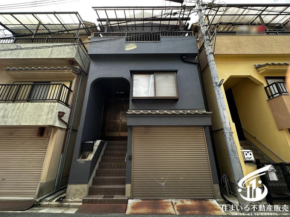 4LDK house in Shijonawate, Osaka - Photo 1