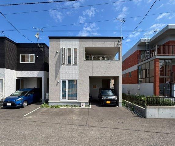 3LDK house in Higashi Ward, Sapporo, Hokkaido - Photo 1
