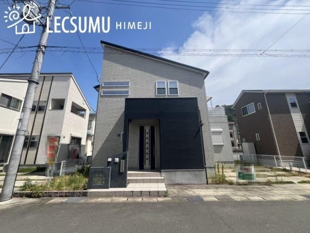 4LDK house in Himeji, Hyogo - Photo 1