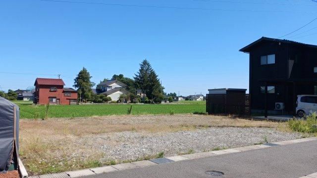 187 m² land in Kurobe, Toyama - Photo 1