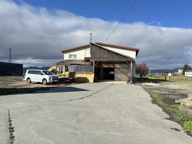 8LDK house in Obanazawa, Yamagata - Photo 1