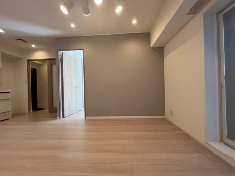 2DK apartment in Chuo Ward, Tokyo - Photo 1