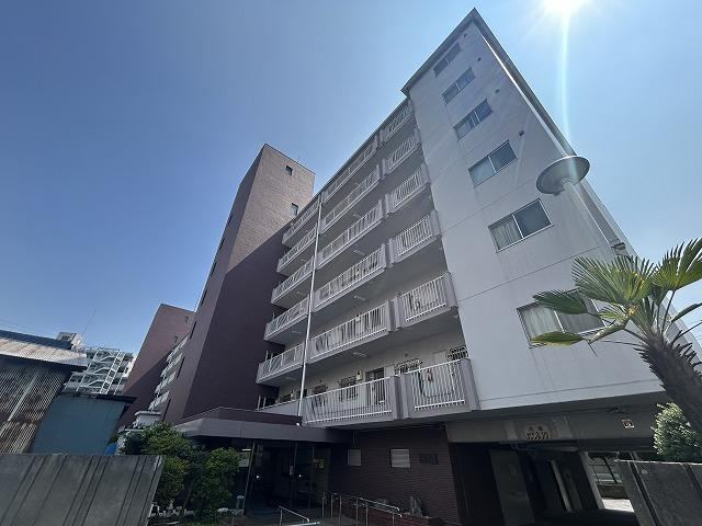 3LDK apartment in Ichikawa, Chiba - Photo 1