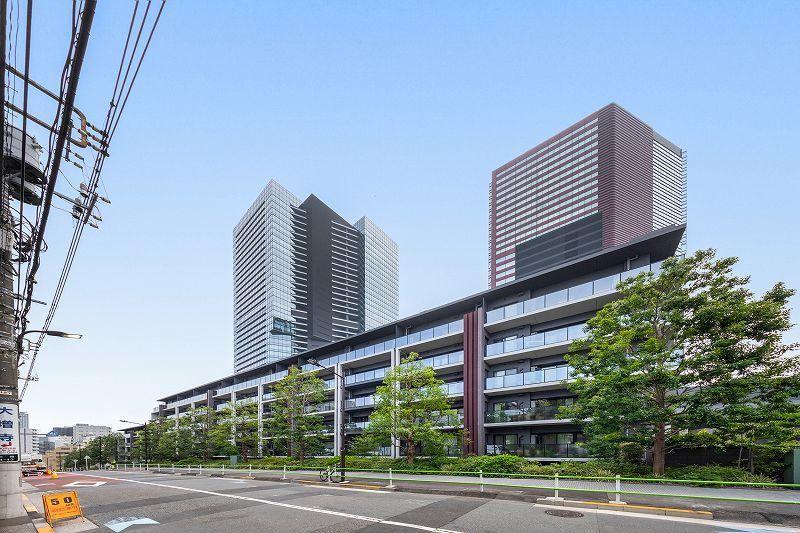 2LDK apartment in Minato Ward, Tokyo - Photo 1