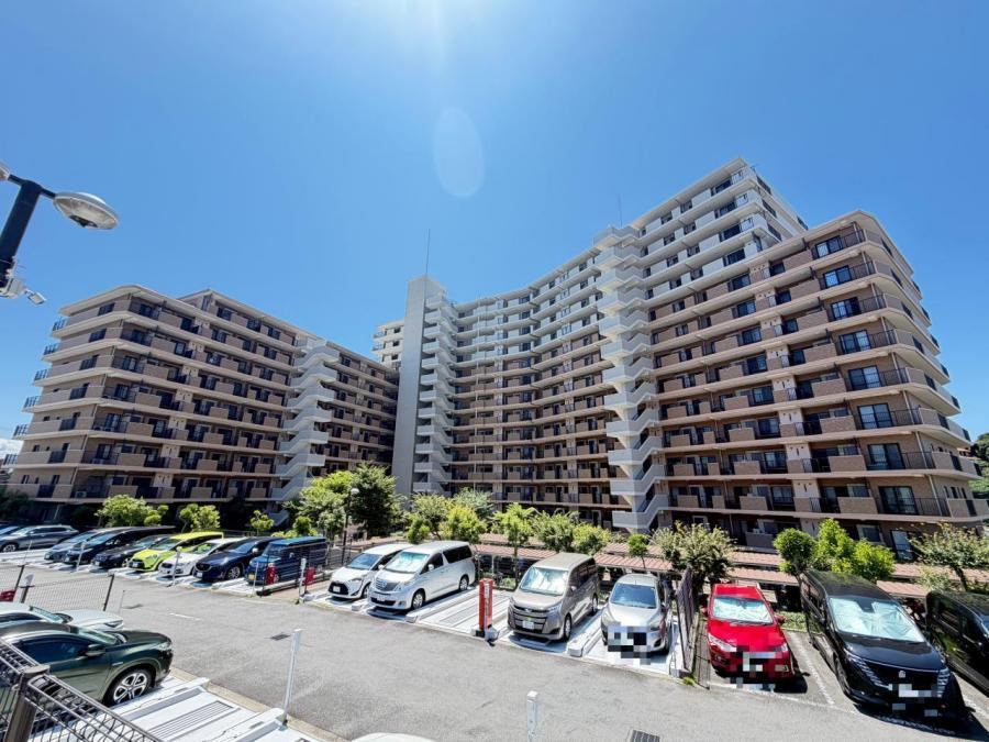 3LDK apartment in Yokosuka, Kanagawa - Photo 1