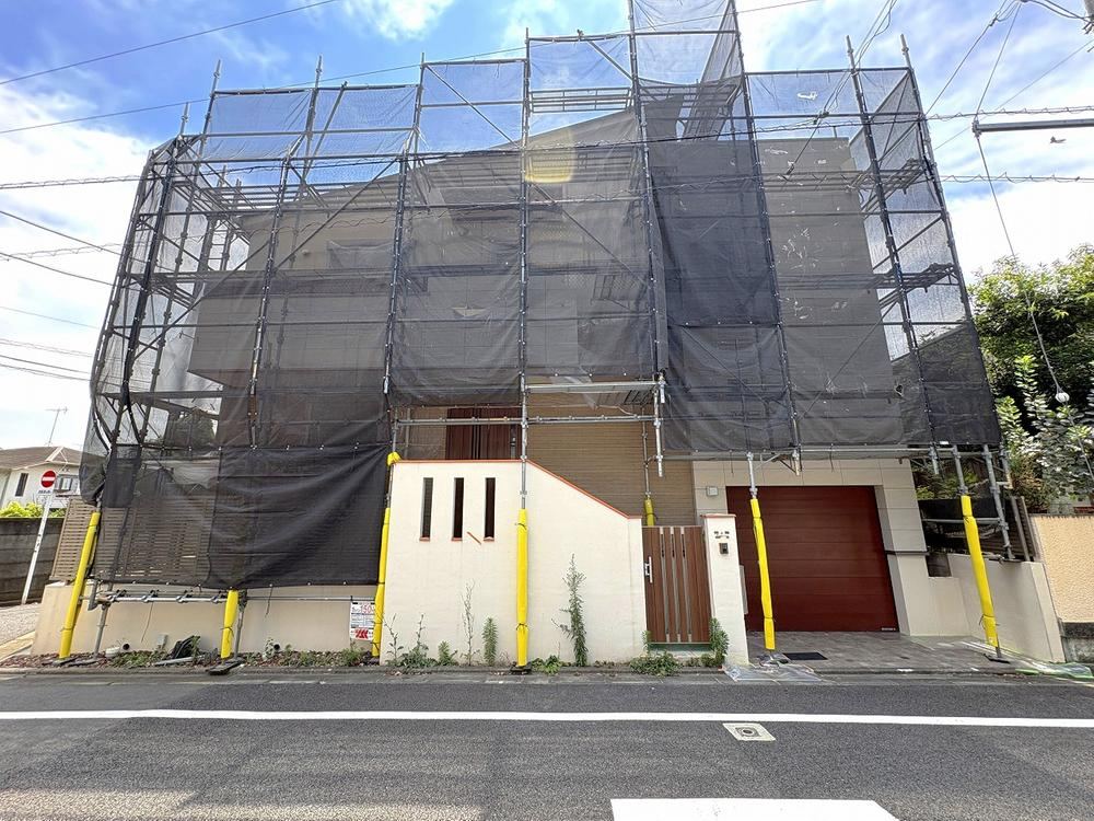 2LDK+S house in Setagaya Ward, Tokyo - Photo 1