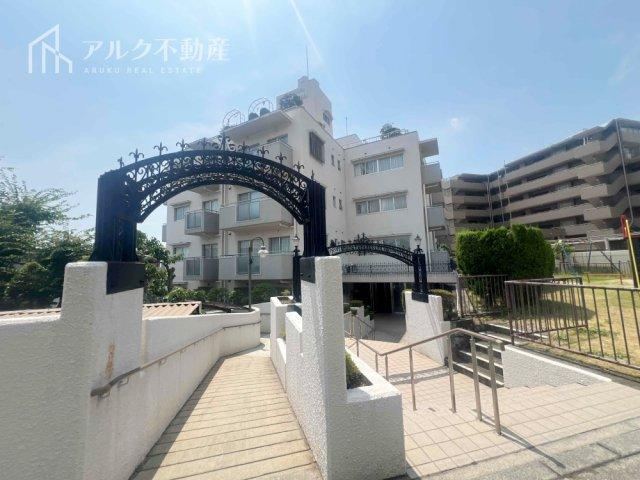 1LDK apartment in Nishinomiya, Hyogo - Photo 1