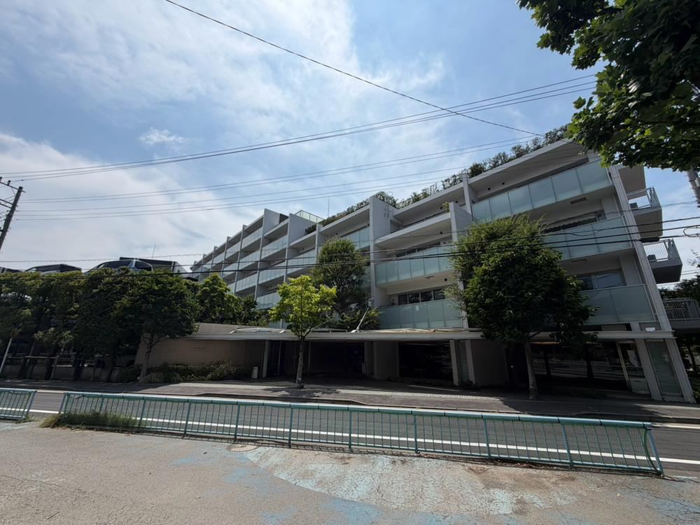 3LDK apartment in Nakahara Ward, Kawasaki, Kanagawa - Photo 1