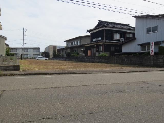 302 m² land in Joetsu, Niigata - Photo 1
