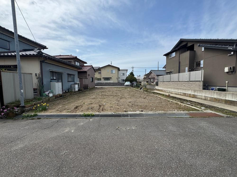 224 m² land in Tsubata, Kahoku District, Ishikawa - Photo 1
