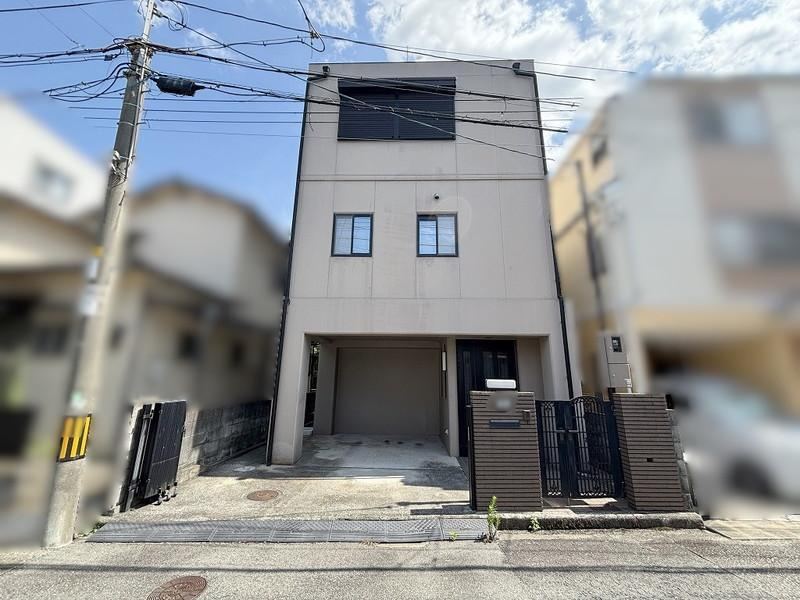 3LDK house in Takarazuka, Hyogo - Photo 1