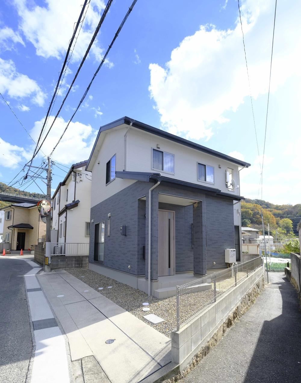 3LDK+S house in Saka, Aki District, Hiroshima - Photo 1