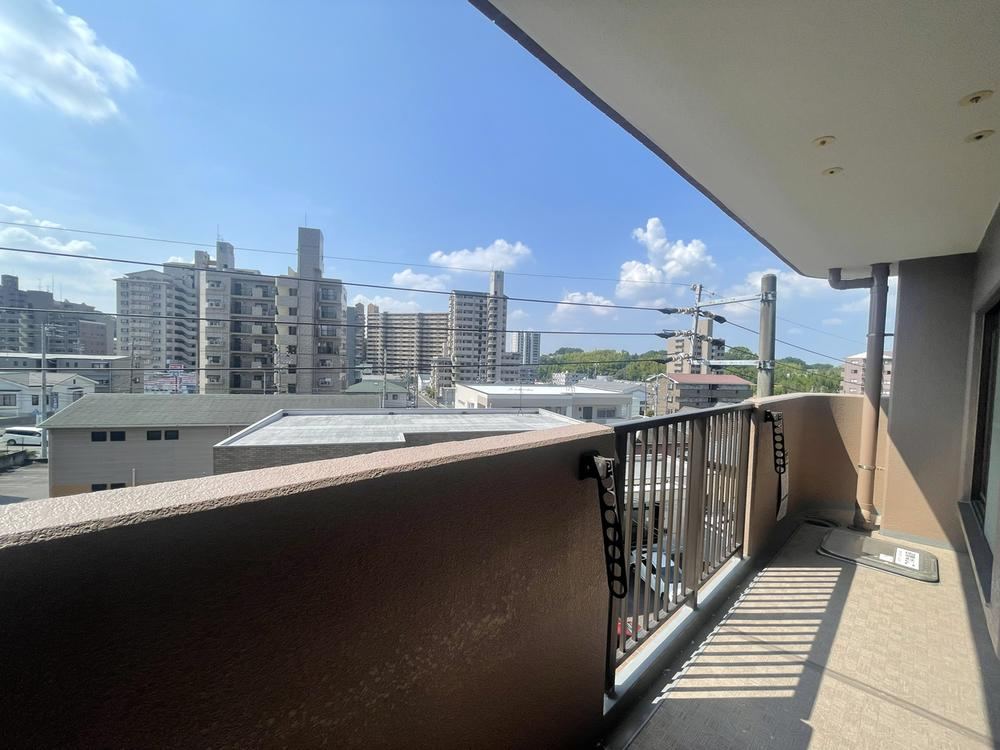 3LDK apartment in Nisshin, Aichi - Photo 1