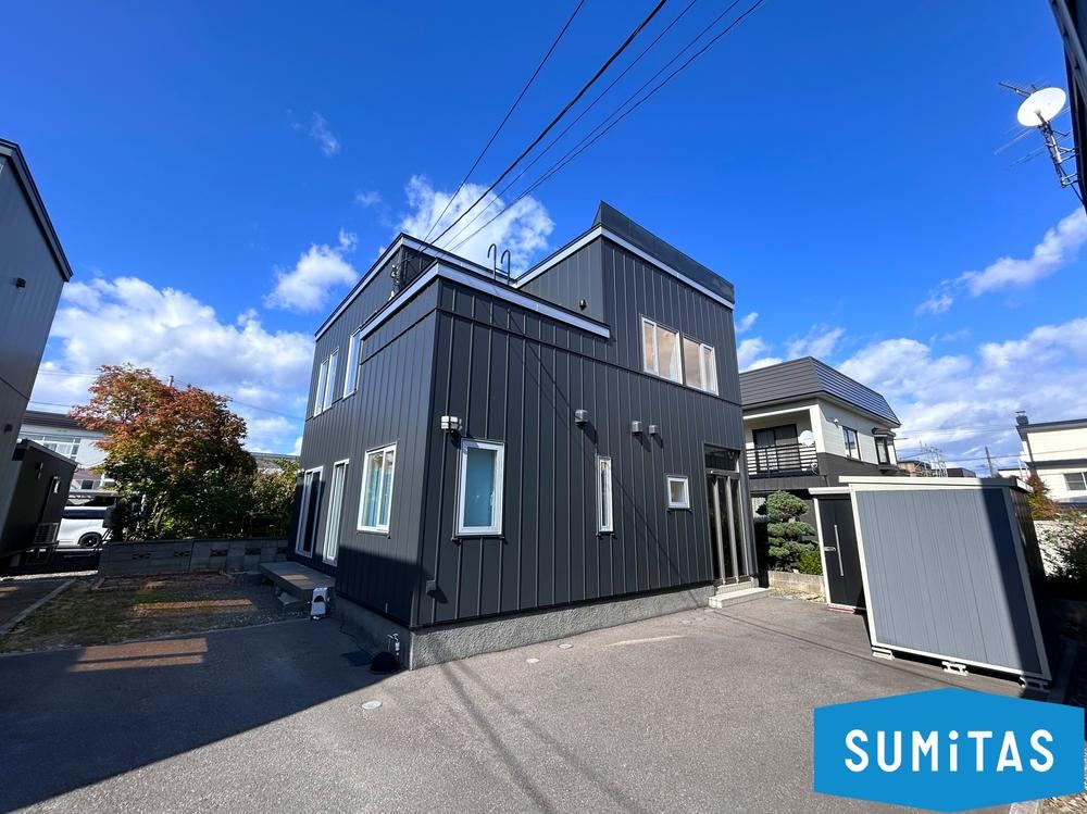 4LDK house in Kita Ward, Sapporo, Hokkaido - Photo 1