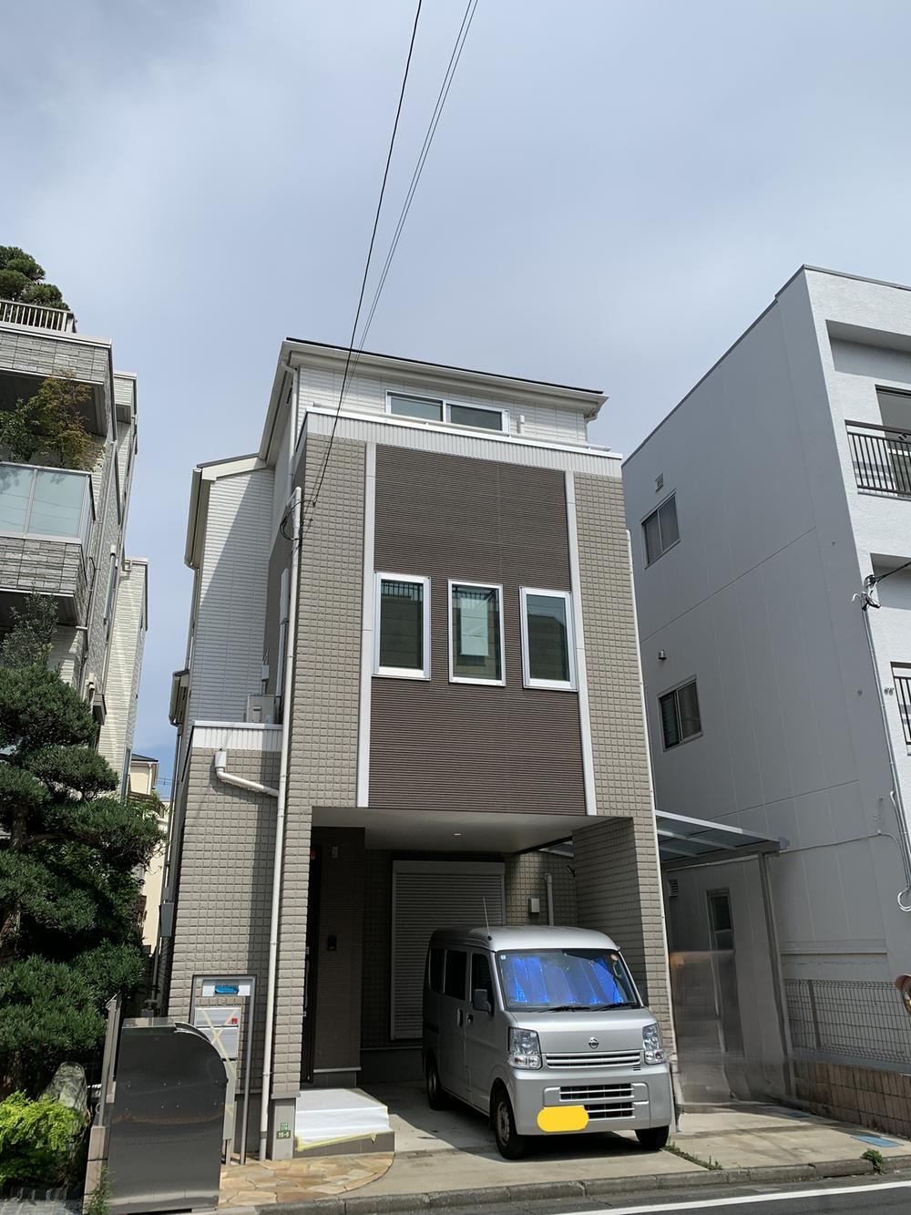4LDK house in Adachi Ward, Tokyo - Photo 1