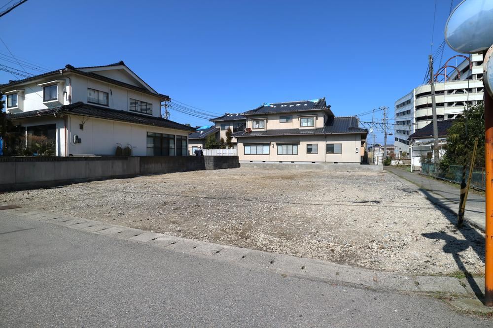 415 m² land in Nanao, Ishikawa - Photo 1