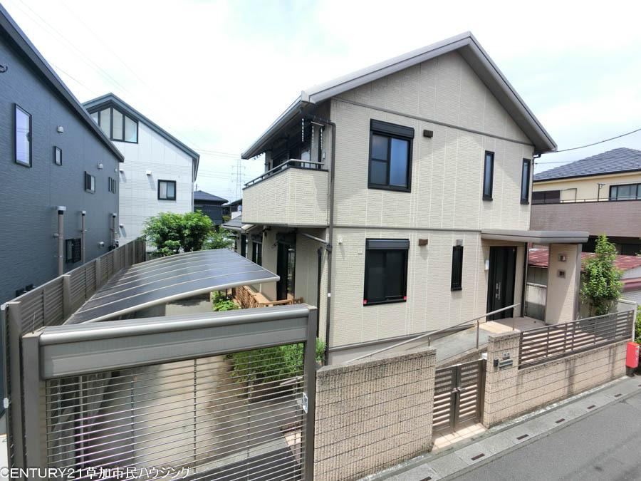 4LDK+S house in Soka, Saitama - Photo 1
