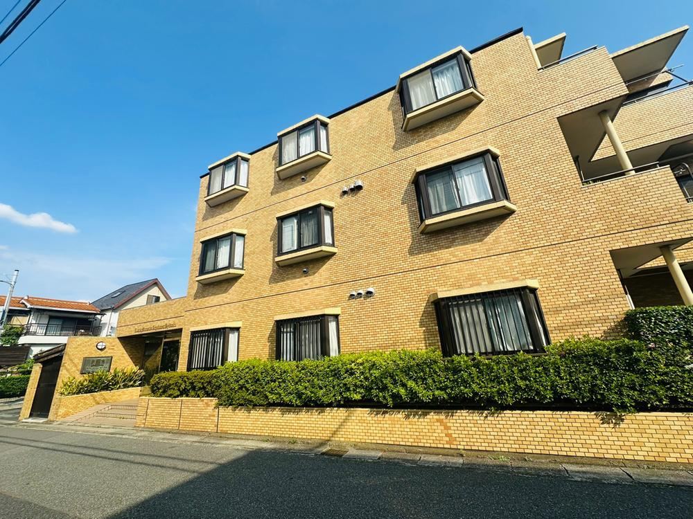 3LDK apartment in Ichikawa, Chiba - Photo 1