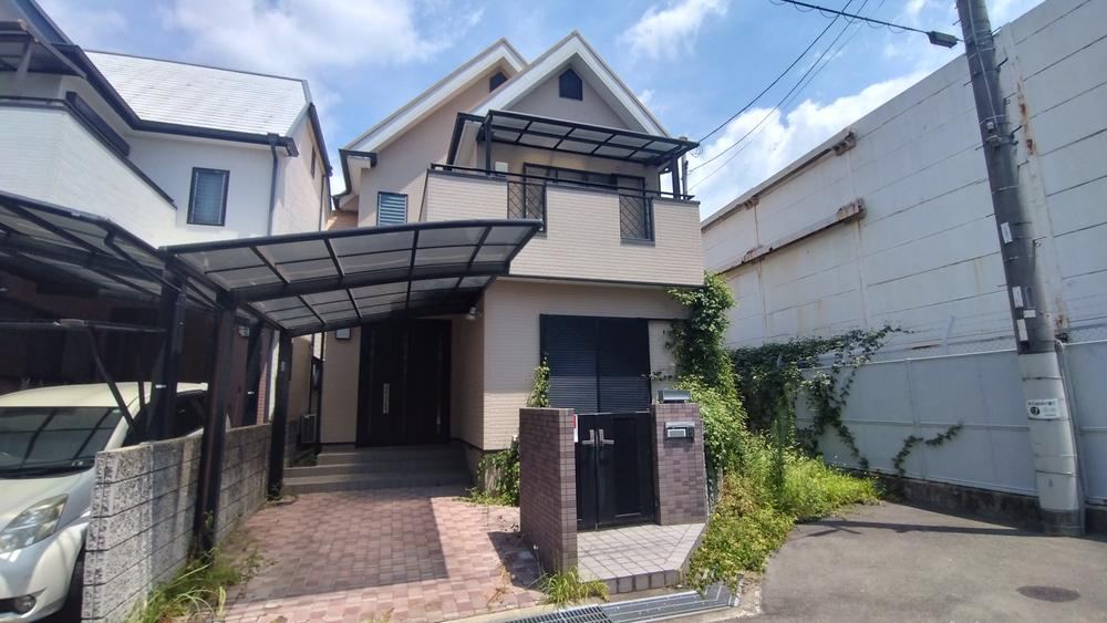 4LDK house in Itami, Hyogo - Photo 1