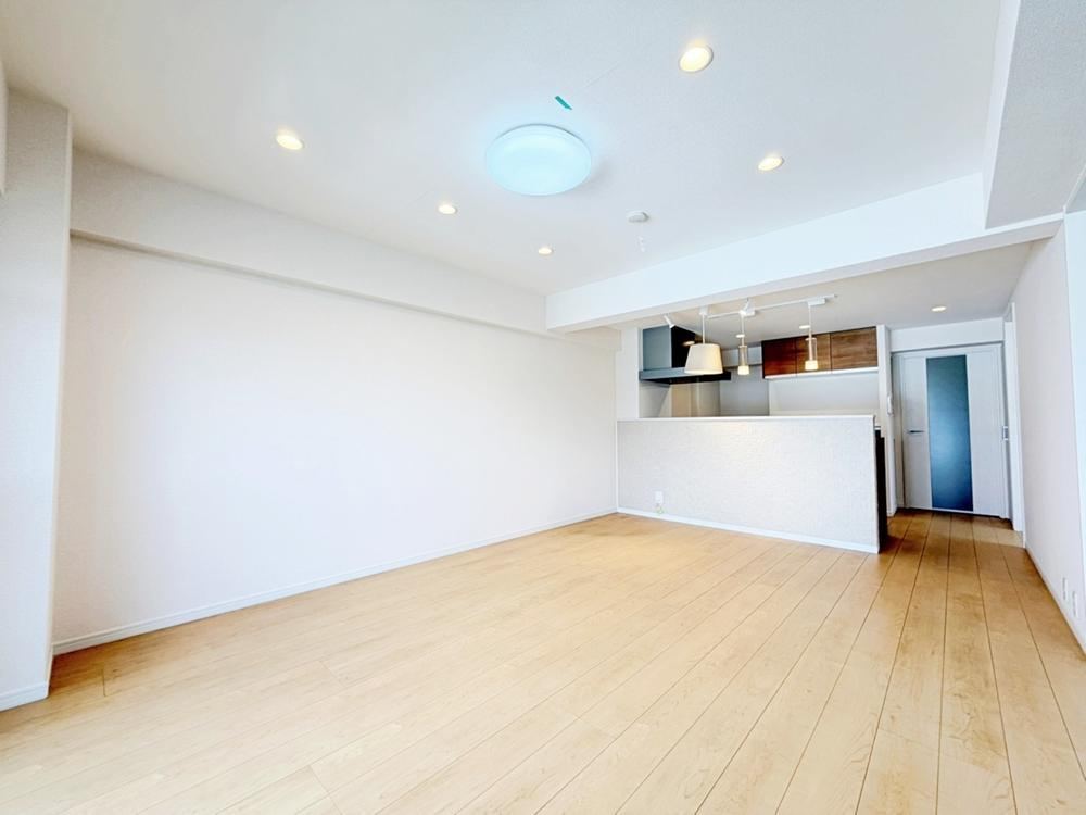 4LDK apartment in Takatsuki, Osaka - Photo 1