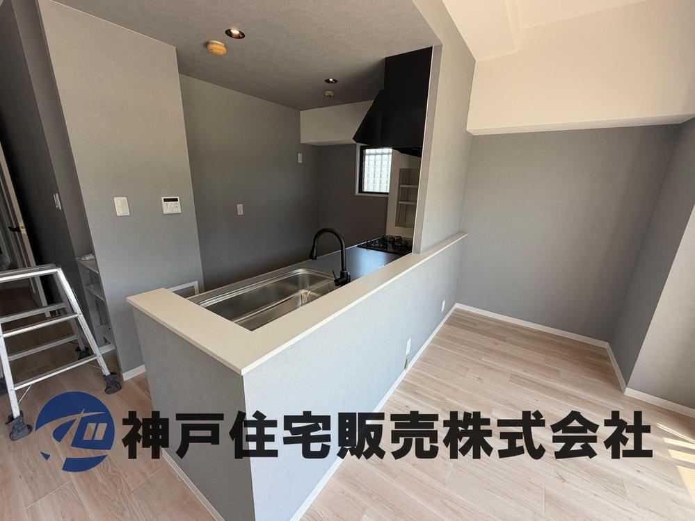 3LDK apartment in Akashi, Hyogo - Photo 1