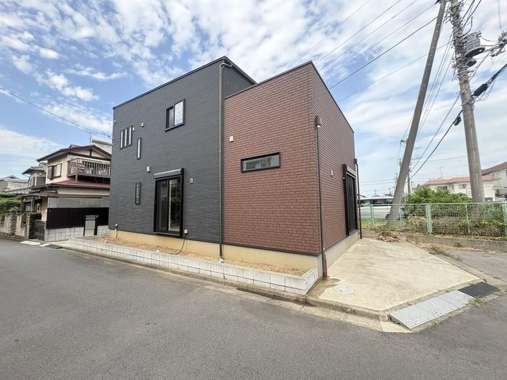 4LDK house in Matsudo, Chiba - Photo 1