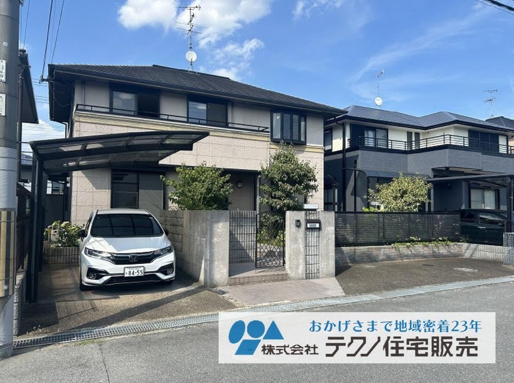 5LDK house in Tondabayashi, Osaka - Photo 1