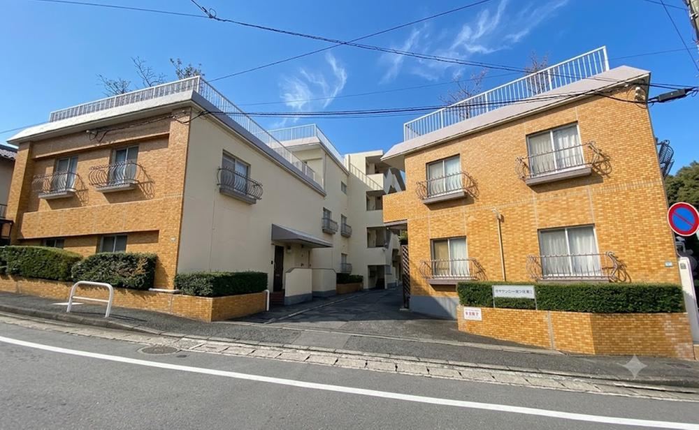 3LDK+S apartment in Chuo Ward, Fukuoka - Photo 1