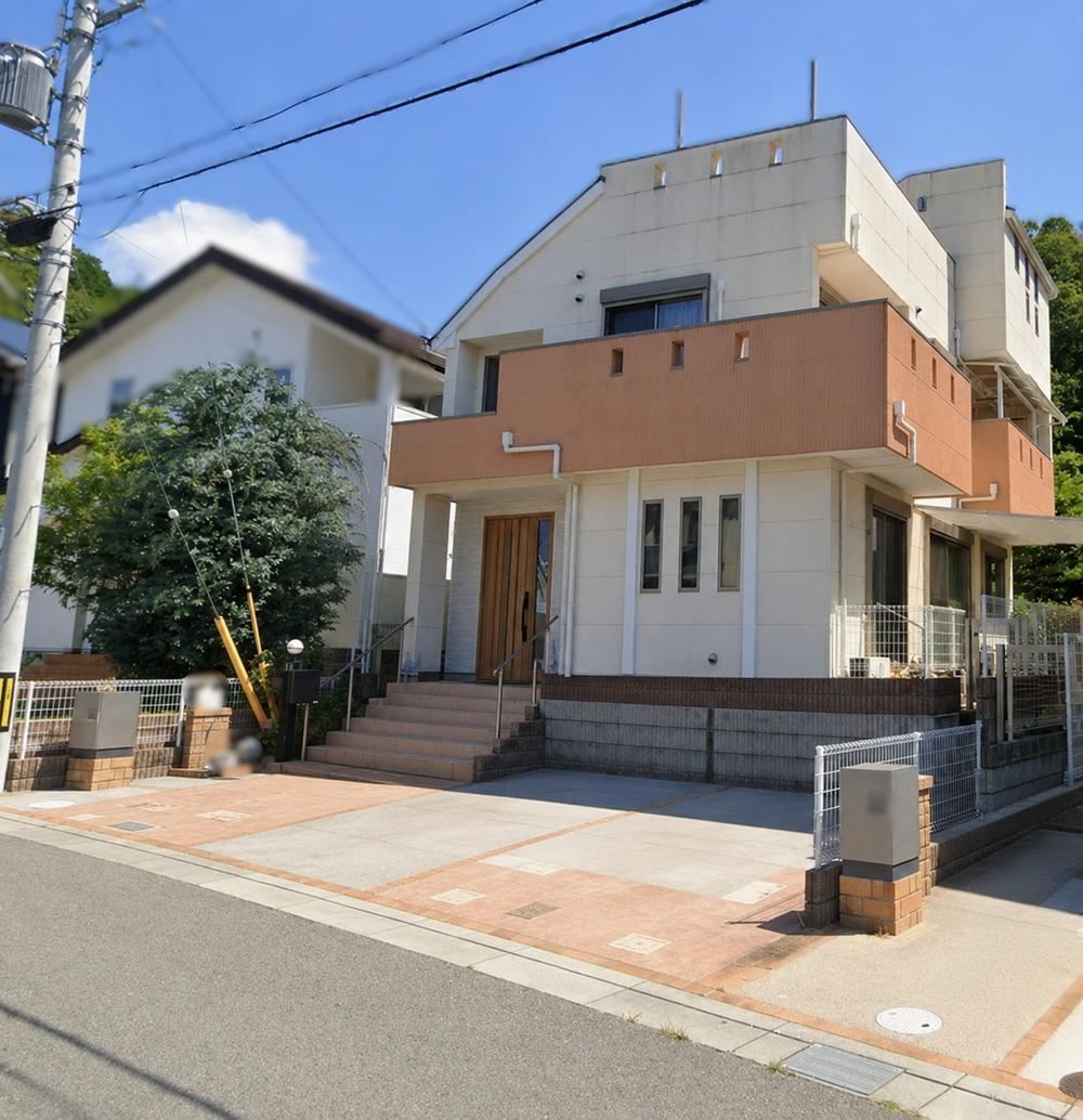 4LDK+S house in Mino, Osaka - Photo 1