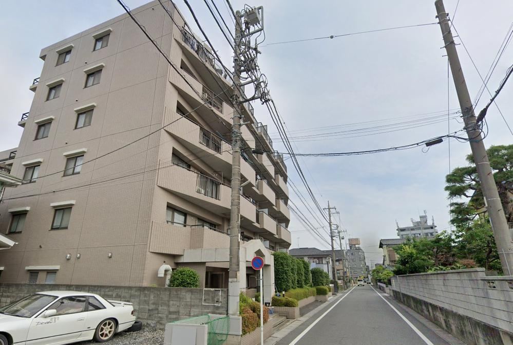 3LDK apartment in Yoshikawa, Saitama - Photo 1