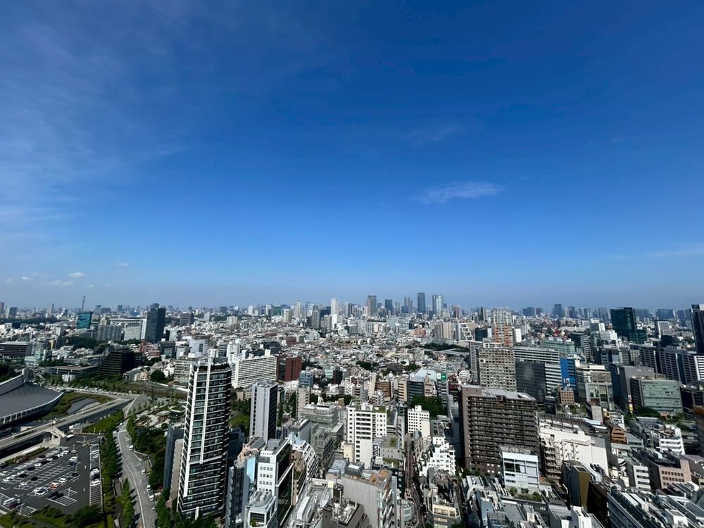 1LDK+S apartment in Shibuya Ward, Tokyo - Photo 1